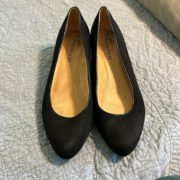 Black Wedge Heel - Picture 1 of 8